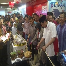 Risma Pompa Semangat Pahlawan Ekonomi Agar Terus Berkarya