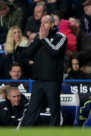 Clarke Pertanyakan Penalti Chelsea