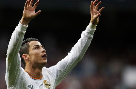 Ronaldo Jauhi Costa dan Tinggalkan Messi