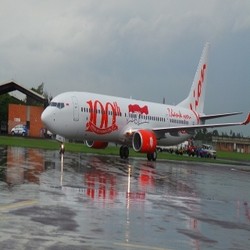 Pesawat Boeing 737 ke-100 Lion Air Tiba di Bandara Soetta