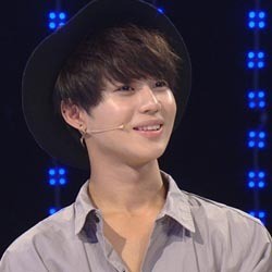 Taemin SHINee Cerita Soal Pacar dan Ciuman Pertama