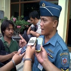 Anak Terkena Peluru Nyasar, Anggota TNI Datangi Polda Jatim