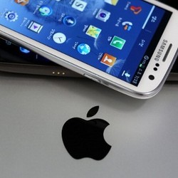 Bocorkan File Apple, Samsung Didenda