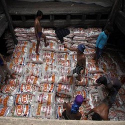 IMF Tak Suka Pemerintah Thailand Beli Beras Petani 50% Lebih Mahal