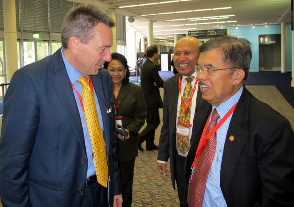 PMI-ICRC Siap Bantu Korban Topan Haiyan