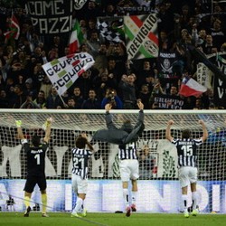 Aksi Rasisme Suporternya Saat Lawan Napoli, Juve Dihukum