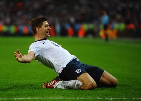 Gerrard Berambisi Bawa Tiga Singa Hingga Semifinal