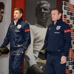 Virus Menyebar, Timnas Inggris Diungsikan 