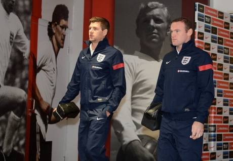 Virus Menyebar, Timnas Inggris Diungsikan