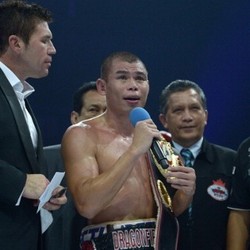 Persiapan Chris John Hadapi Vetyeka Sudah 80 Persen 