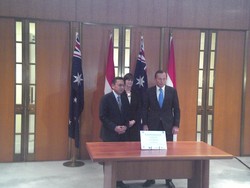 Wapres Boediono Bertemu PM Australia Bahas Isu Terkini