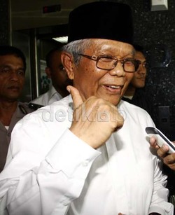 Sempat Mangkir, Hilmi Aminuddin Penuhi Panggilan KPK