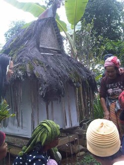 Lagi, Warga Gelar Ritual untuk Hentikan Letusan Gunung Sinabung