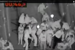 853 Penumpang Airbus A380 Dievakuasi dalam 76 Detik!