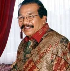 UMK Surabaya Lebih Kecil Dibanding Kota Lain, Soekarwo Pusing