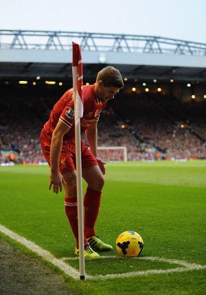 Gerrard Tak Pusingkan Penilaian Fergie Soal Dirinya Bukan Pemain Top
