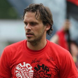 Subotic Cedera Panjang, Dortmund Bidik Friedrich