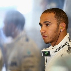 Hamilton: Mercedes Jadi Pesaing Red Bull Musim Depan