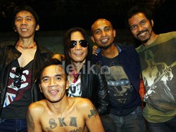 Wow, Slank Bakal Tour Pakai Mobil Listrik Nasional
