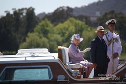 Eh, Bertemu Ratu Elizabeth di Canberra!
