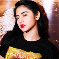 Bertemu Ustad, Dewi Persik Dipastikan Kena Santet