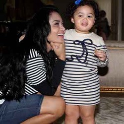 Mengintip Kegiatan Pagi Krisdayanti di Rumah