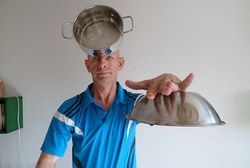 Magneto di Dunia Nyata, Manusia Bertubuh Magnet yang Bisa Menarik Logam Magneto di Dunia Nyata, Manusia Bertubuh Magnet yang Bisa Menarik Logam