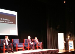 Boediono: Kita Bisa Memilih Teman, Tapi Tak Bisa Memilih Tetangga