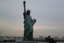Penampakan Patung Liberty Ala Tokyo
