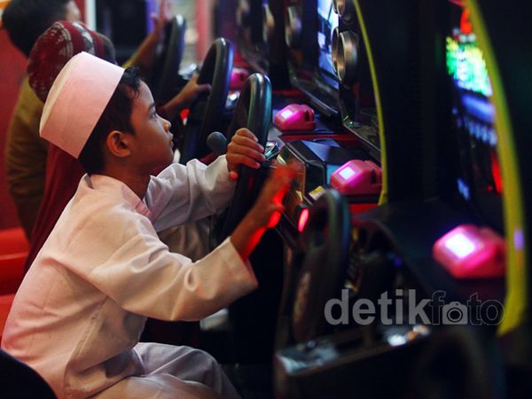 Lebaran Anak Yatim di Mal
