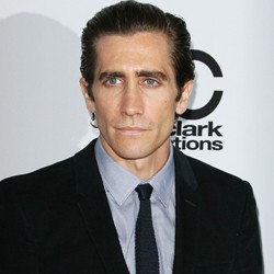 Kecelakaan saat Syuting, Jake Gyllenhaal Dilarikan ke Rumah Sakit