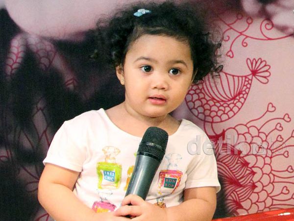 Lucunya Amora Ikut Nyanyi Bareng KD