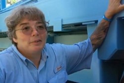 Kelainan Seksual, Wanita Ini Nikahi Bianglala di Taman Hiburan