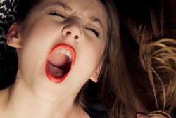 Ini Sebabnya Wanita Lebih Berisik Saat Bercinta