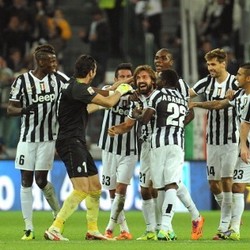 Lini Tengah Juve Kuat, Tak Perlu Iri dengan Barca