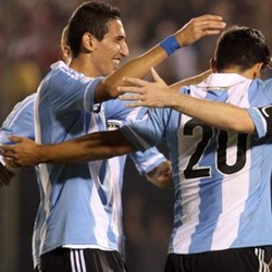 Di Maria Idamkan Trofi Piala Dunia
