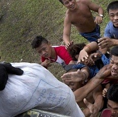 Presiden Aquino Kritik Pejabat Lokal Tak Sigap Hadapi Dampak Topan Haiyan