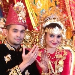 Resmi Menikah, Shireen Sungkar Ingin Bulan Madu ke Norwegia