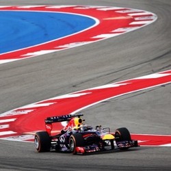  Vettel Kembali Tercepat