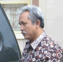 Mantan Rektor Unsoed Segera Duduk di Kursi Pesakitan Pengadilan Korupsi