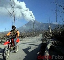 Terdengar Letusan, Merapi Hujan Abu