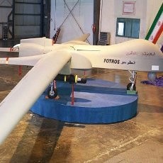 Iran Pamerkan Pesawat Tak Berawak dengan Rudal Berjangkauan 2.000 Km