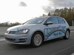 Wow, Mobil Ini Hanya Butuh Seliter BBM untuk Berjalan Sejauh 34 Km