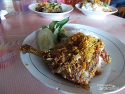 Ke Madura Demi Lezatnya Nasi Bebek Sinjay