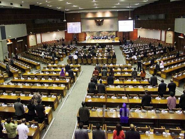 Rapat Paripurna DPR Kosong Melompong