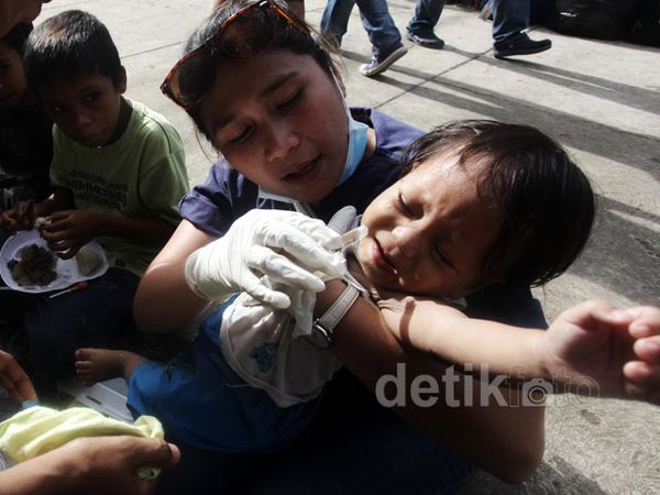 Pengungsi Topan Haiyan Butuh Pengobatan
