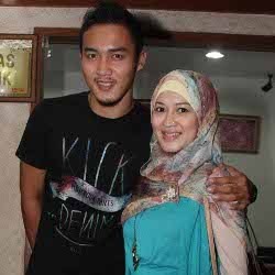 Okie Agustina: Berhijab Itu Banyak Godaannya