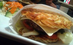 Beppu Ramen: Ramen Burger Pertama di Indonesia!