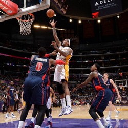 Hill Pimpin Lakers Kalahkan Pistons