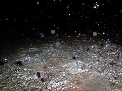 rinduku bersama tiap tetesannya